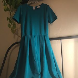 Lulu roe dress